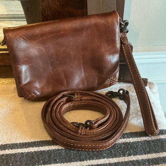 Frye Leather Stadium Bag Crossbody Wristlet Cognac Brown Retail $178 - Picture 2 of 14